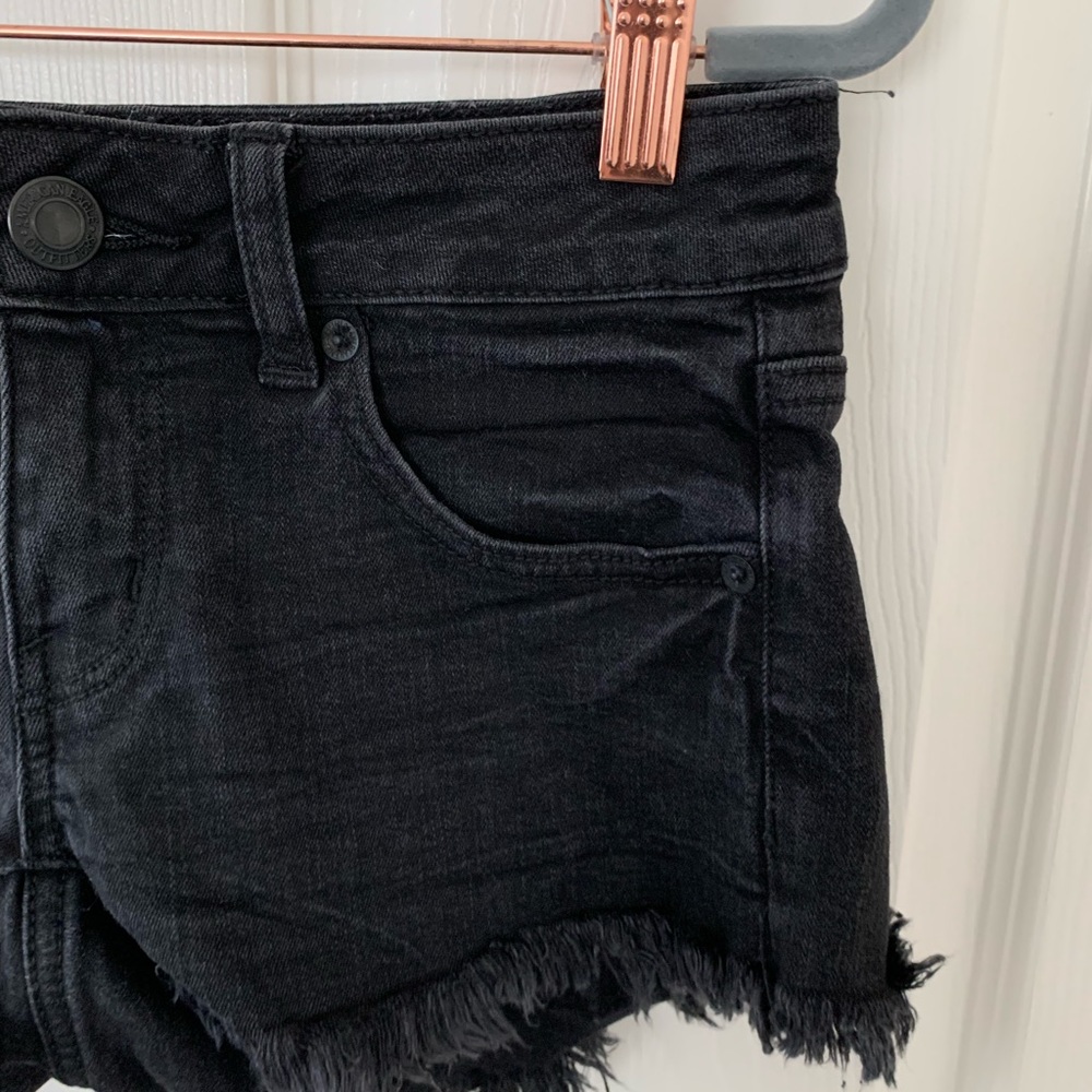American Eagle Distressed Black Jean Shorts - Picture 4 of 6
